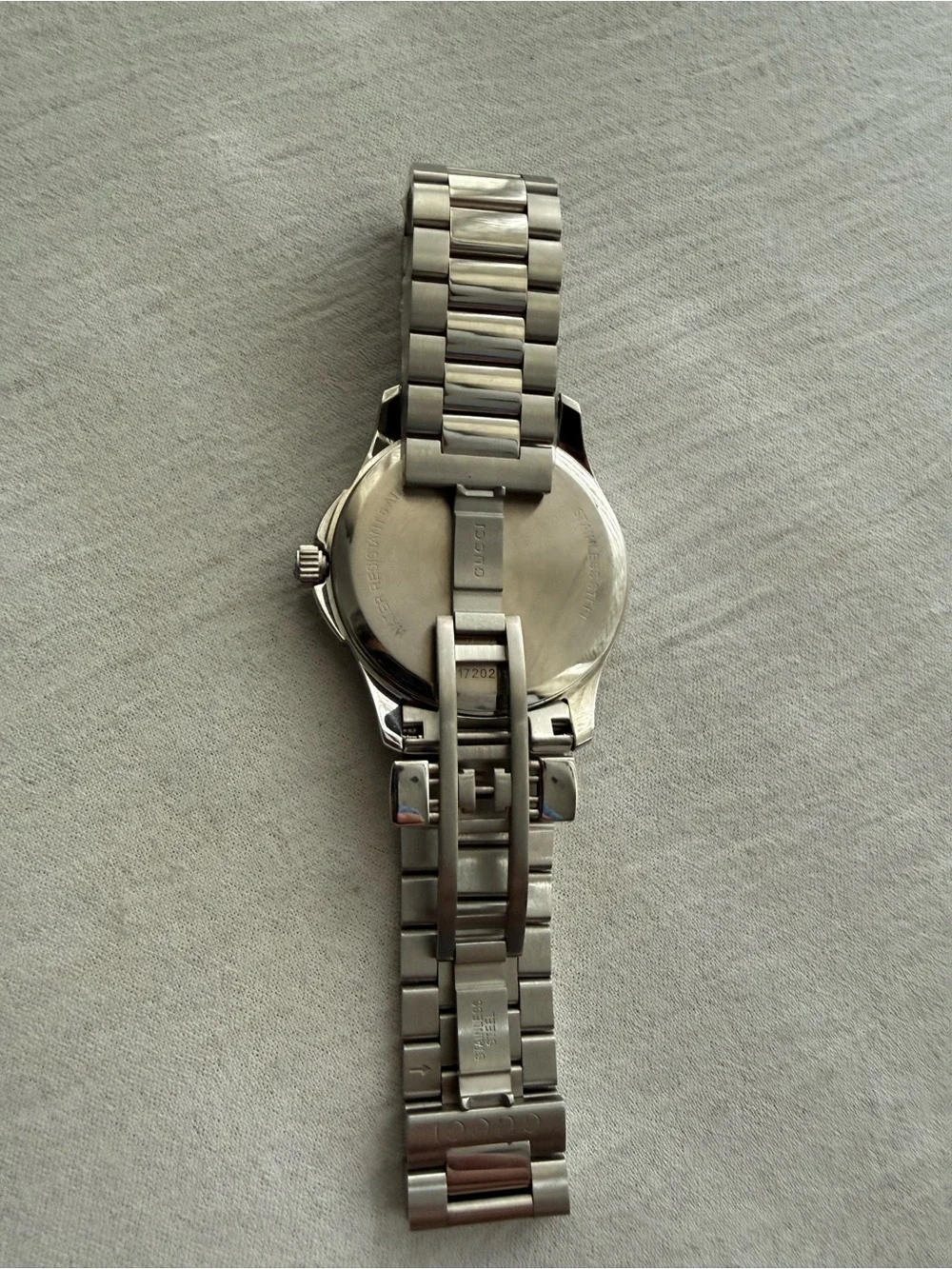 NWOT Gucci Timeless 38mm Unisex Swiss Quartz Watch